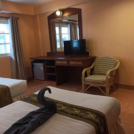 Nid Huahin Hotel Экстерьер фото