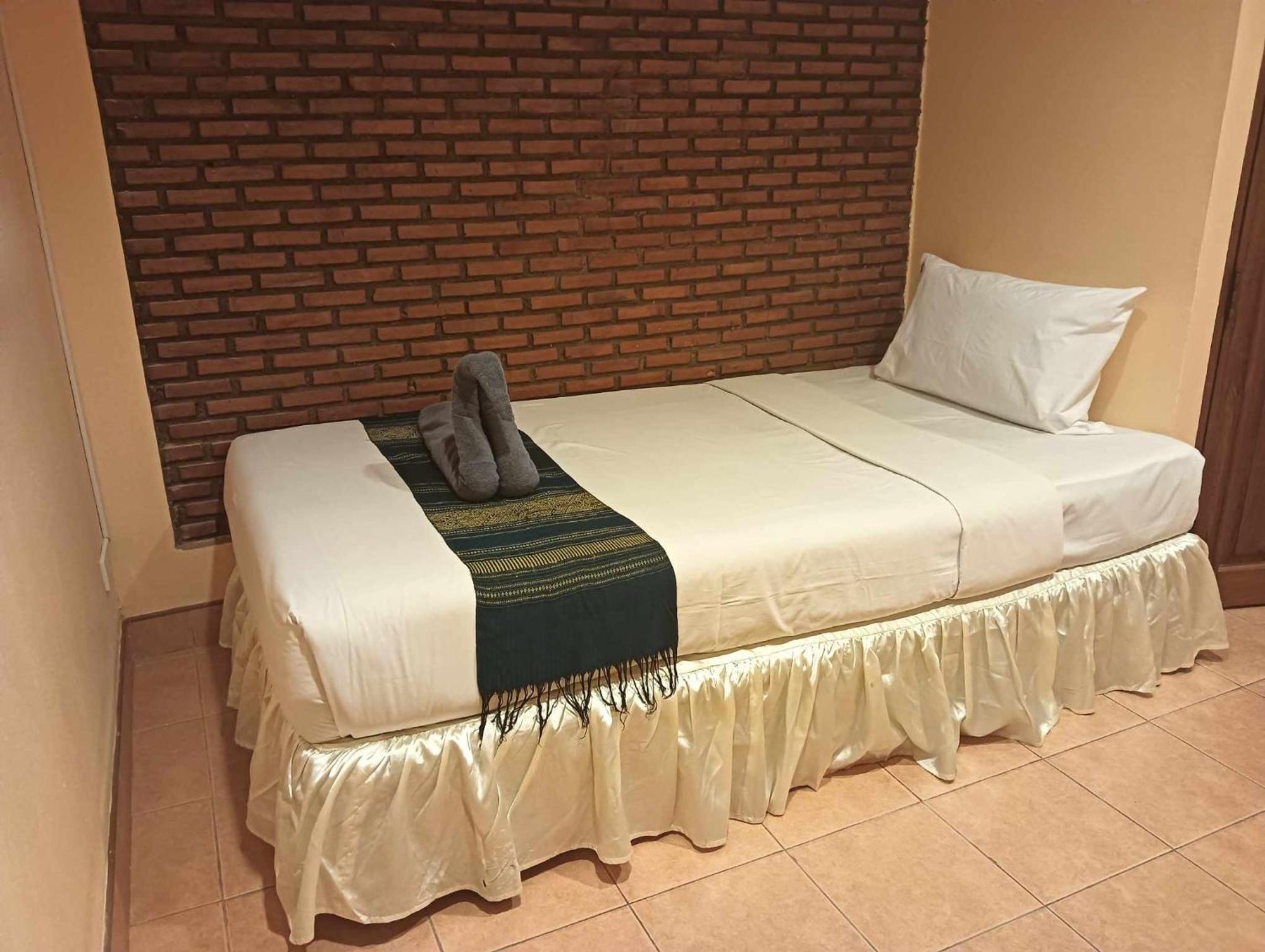 Nid Huahin Hotel Экстерьер фото